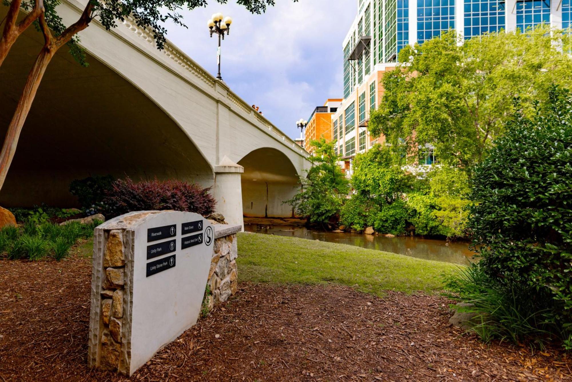 Hilton Greenville Eksteriør bilde